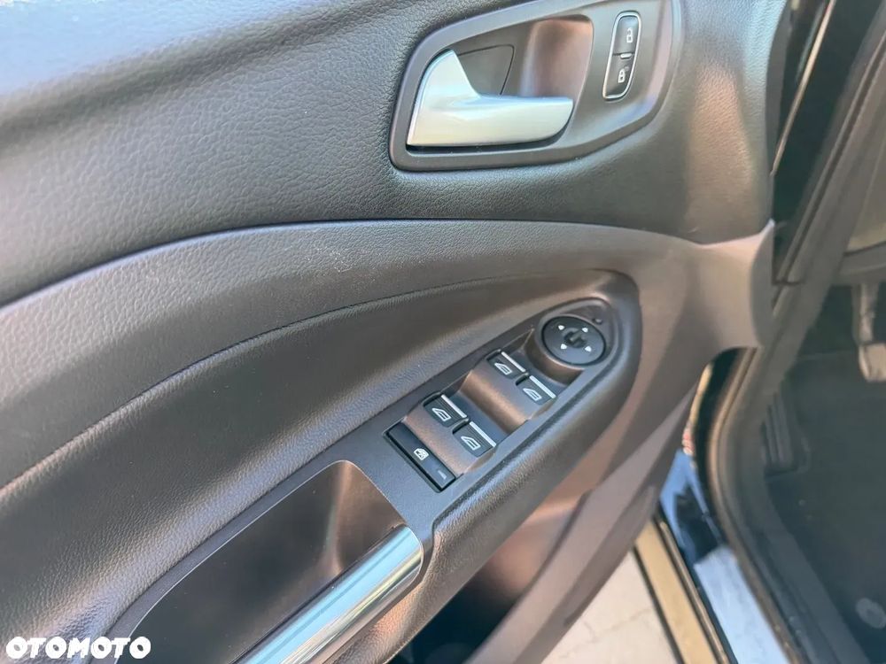 Ford Kuga 2.0 TDCi 4x2 Titanium - 18