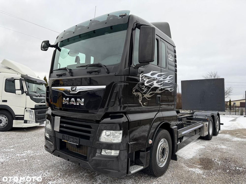 MAN TGX 25.460 / 6x2 / Rama do zabudowy / Winda /