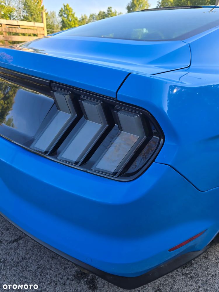 Ford Mustang - 17