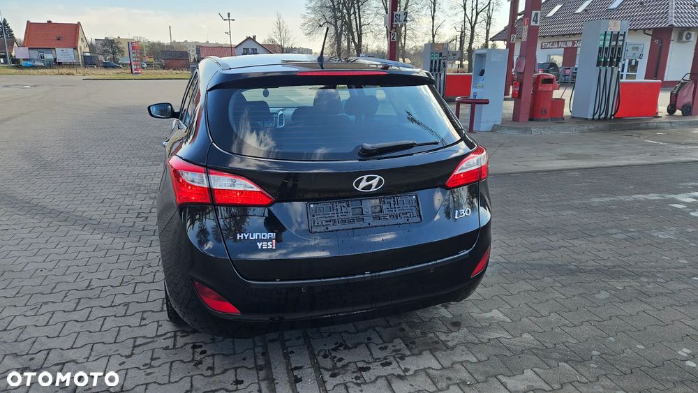 Hyundai i30 blue 1.6 GDI Trend - 4