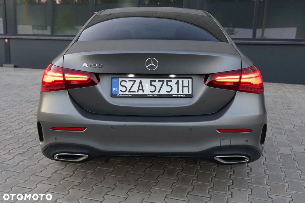 Mercedes-Benz Klasa A 180 AMG Line 7G-DCT - 21