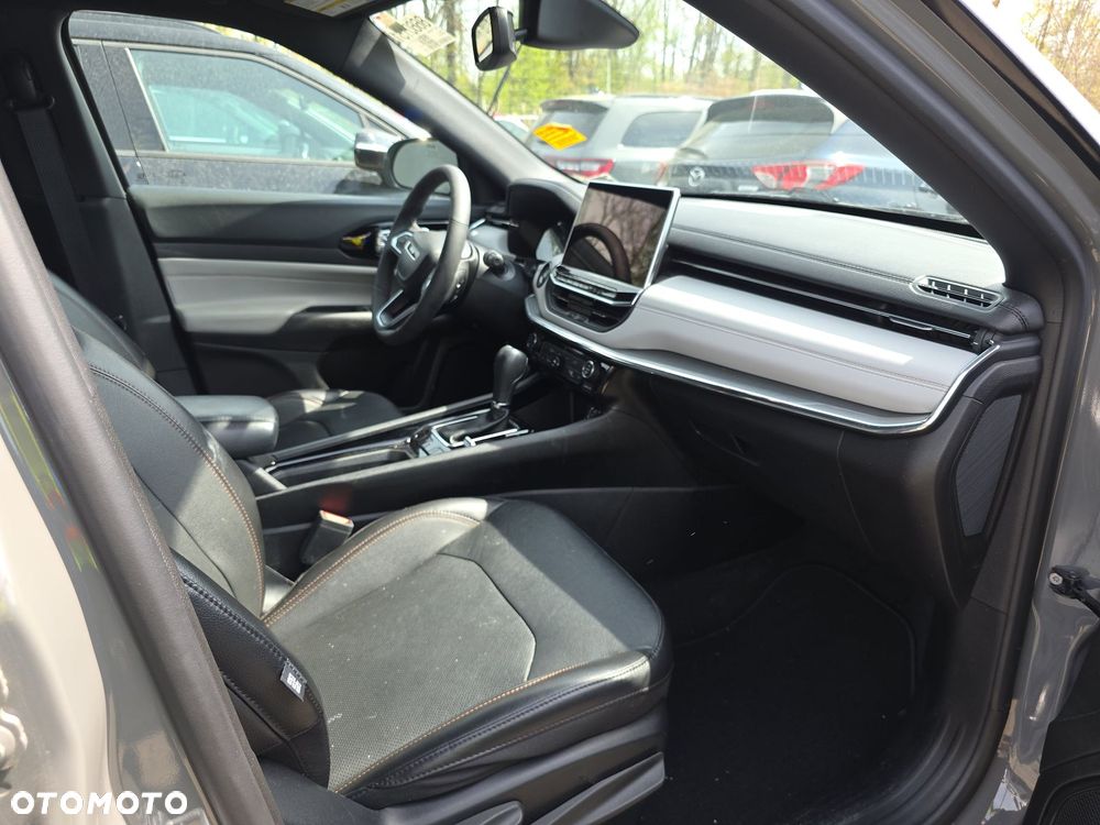 Jeep Compass - 10