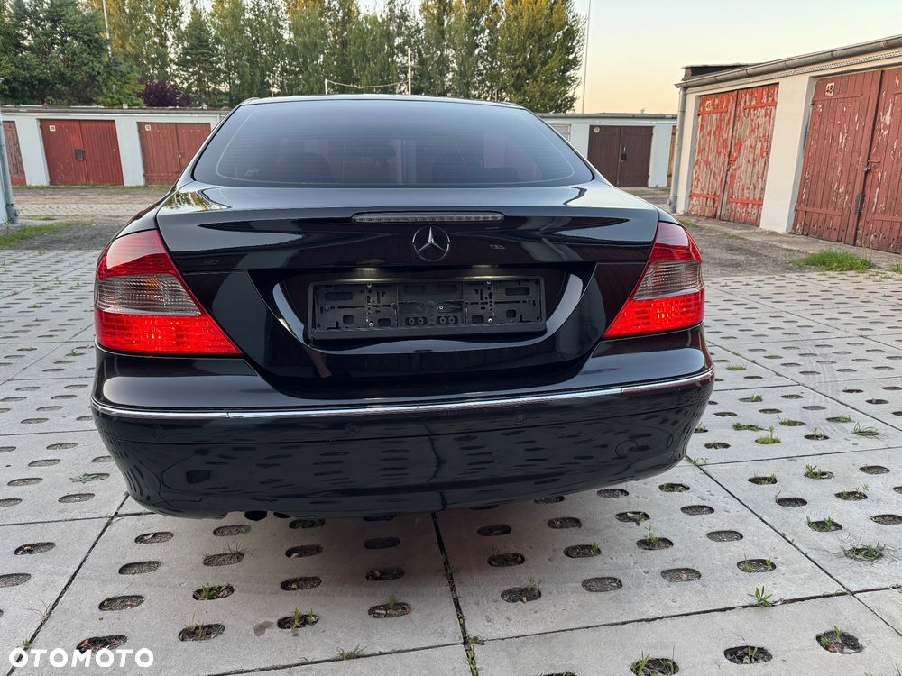 Mercedes-Benz CLK - 22