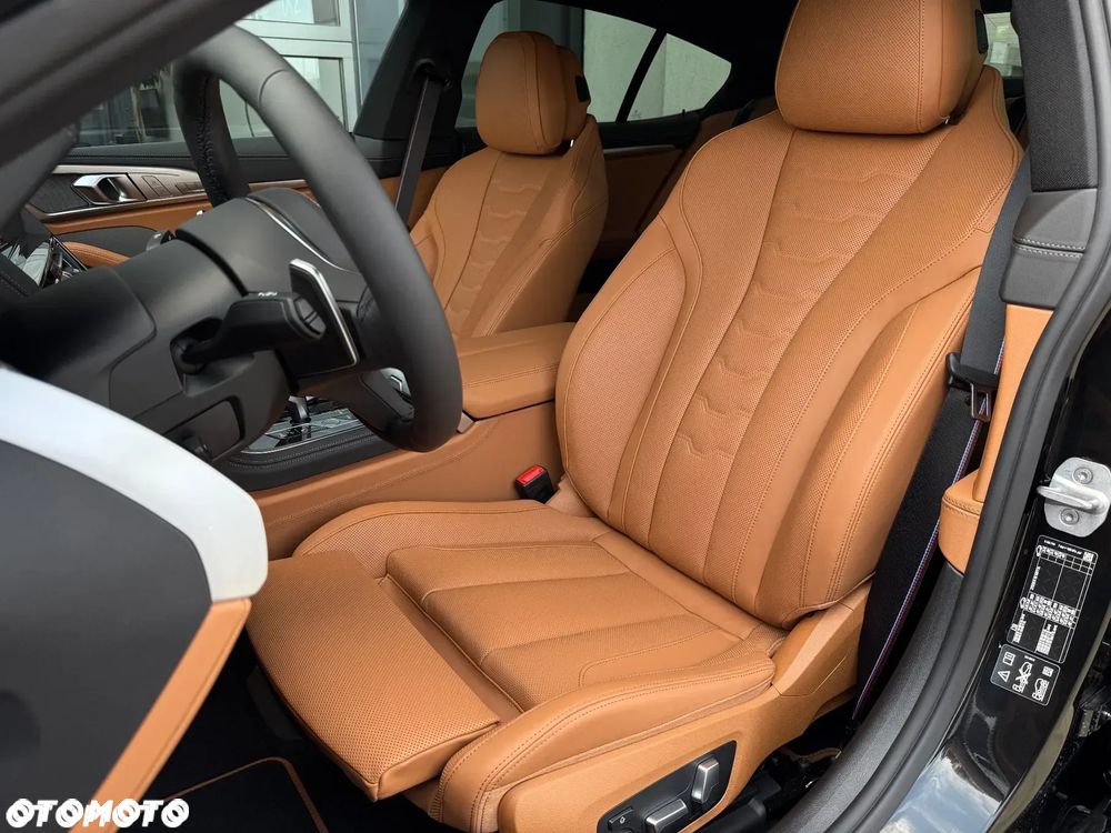 BMW Seria 8 - 15