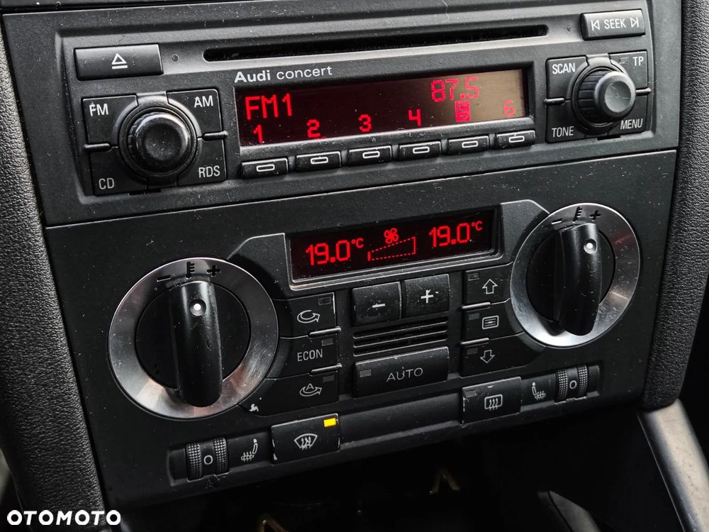 Audi A3 Sportback 2.0 TDI Ambiente - 9