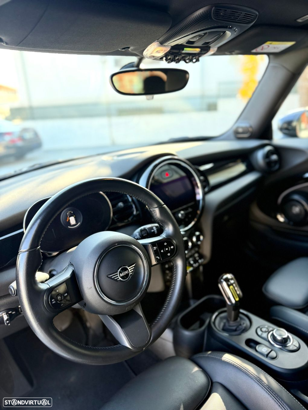 MINI 3 Portas Cooper SE Premium Extra Essential - 8