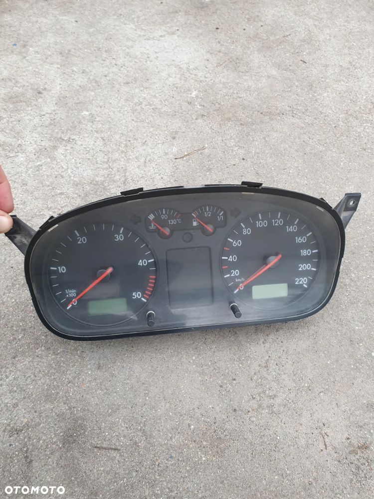 Licznik Volkswagen Transporter T4 7D0920801H - 2