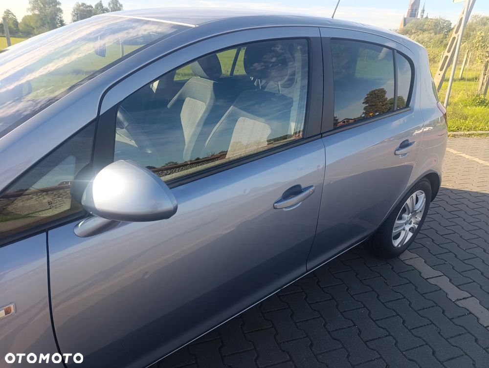 Opel Corsa 1.4 Cosmo - 11