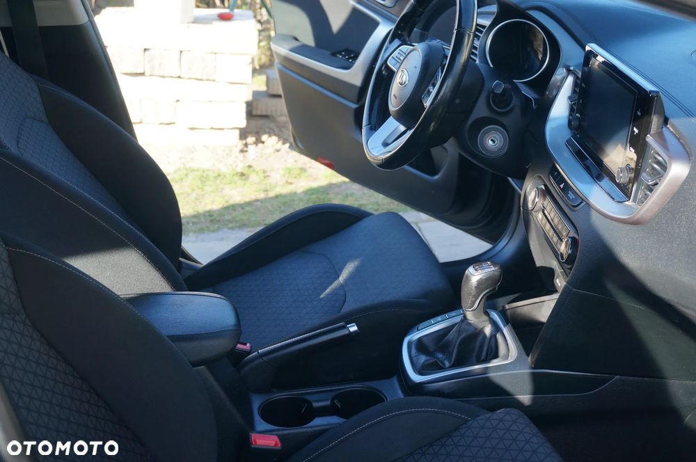 Kia Ceed 1.6 CRDi SCR L - 18
