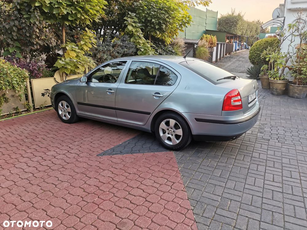 Skoda Octavia 1.6 Classic - 10