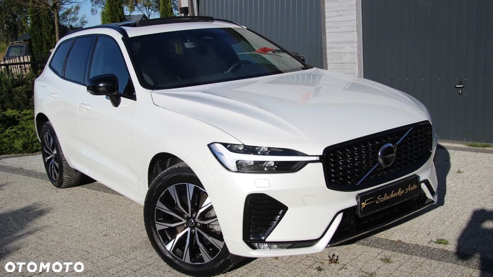 Volvo XC 60 B4 D AWD Plus Dark - 17