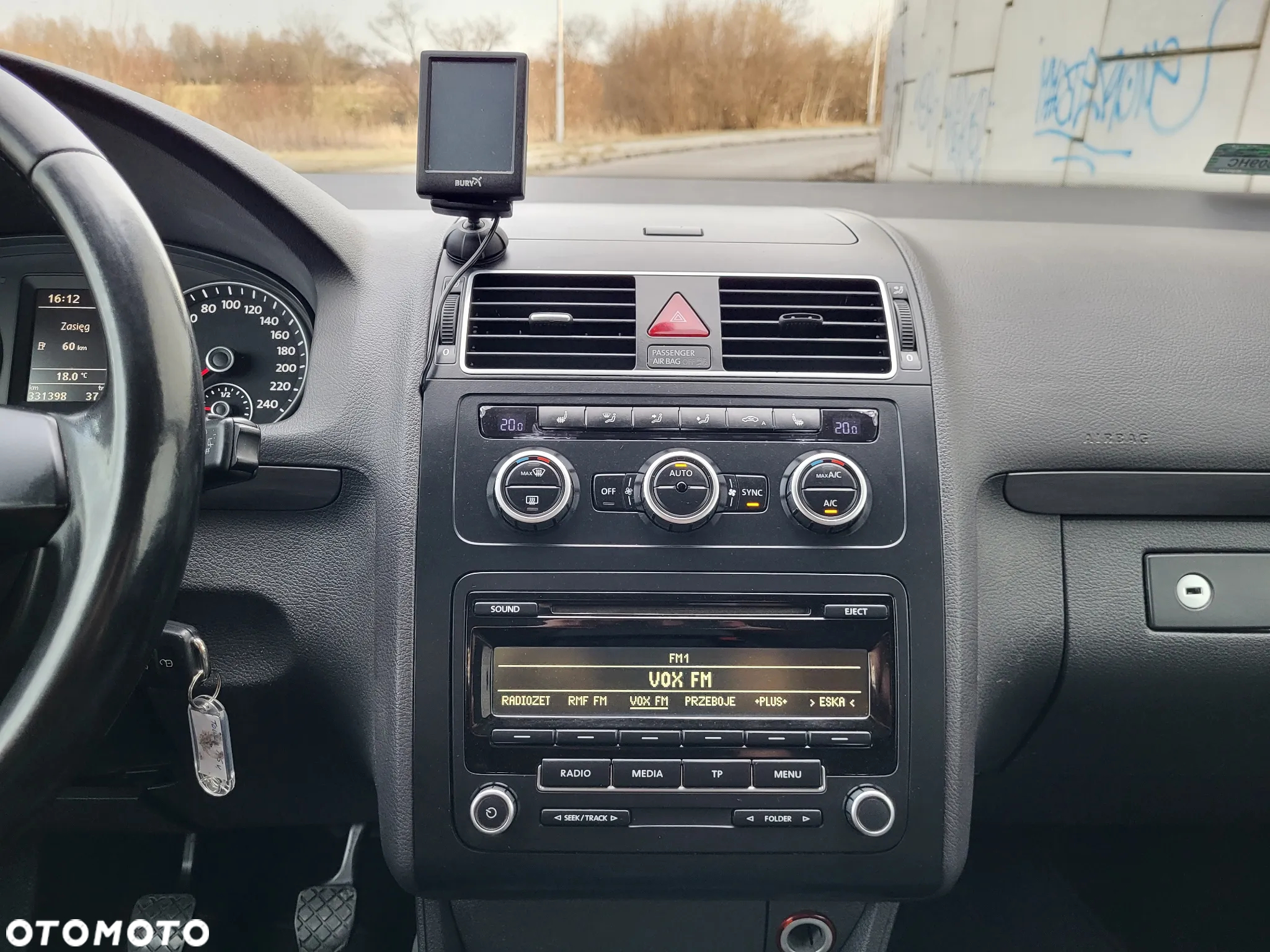 Volkswagen Touran - 13