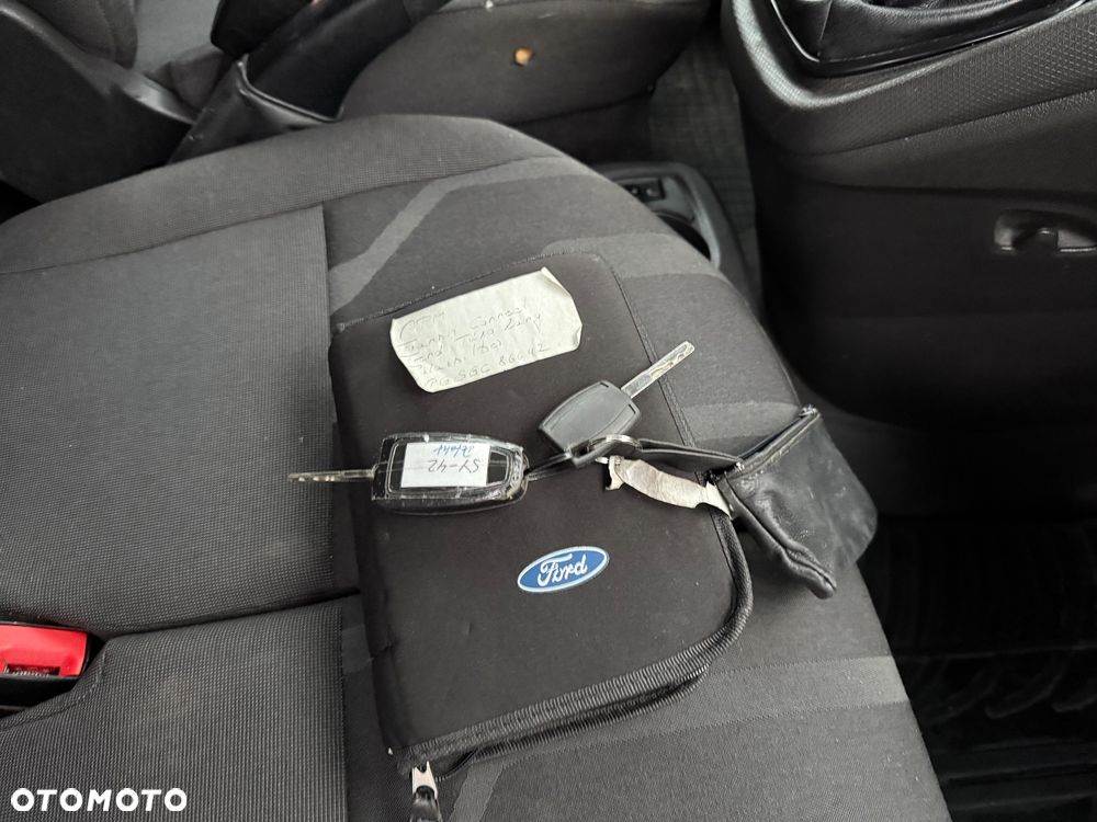 Ford Transit Connect - 19