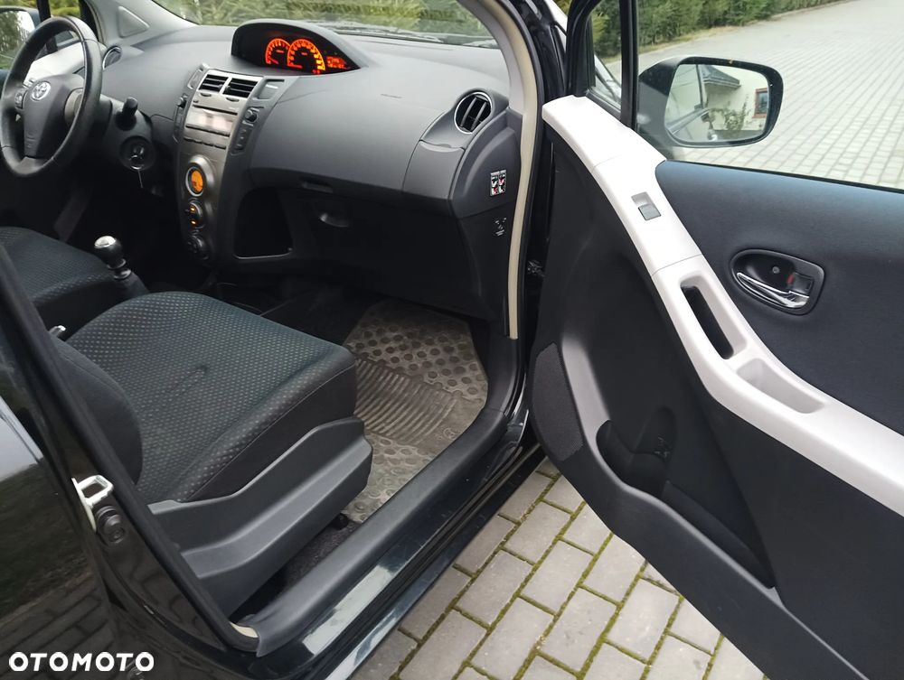 Toyota Yaris 1.33 VVT-i Cool - 10