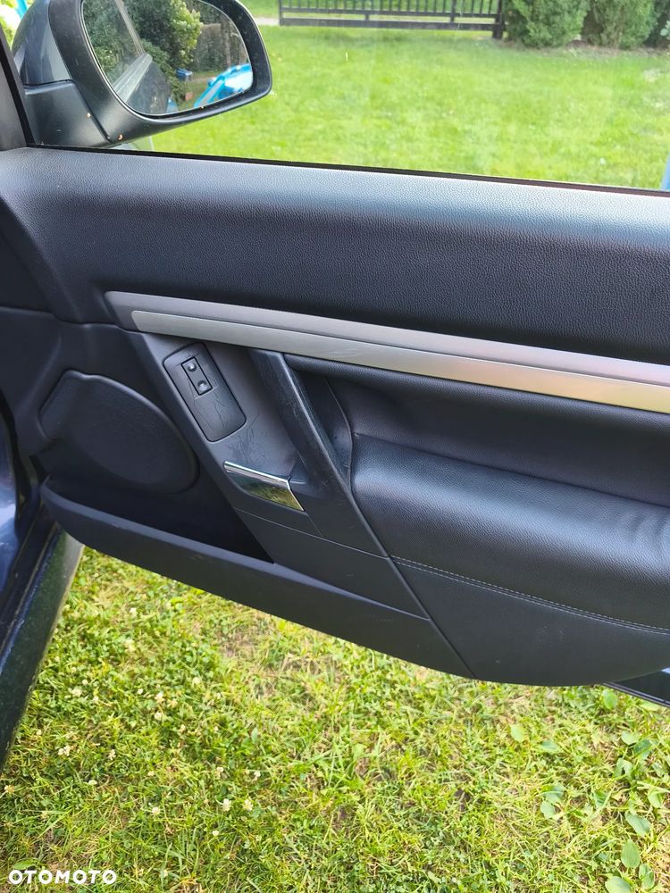 Opel Vectra 1.9 CDTI Cosmo - 11