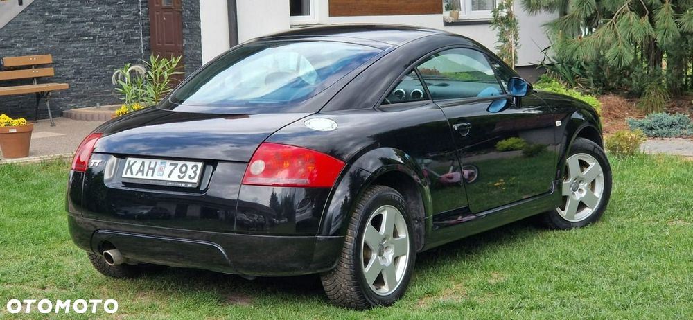 Audi TT Coupé - 8