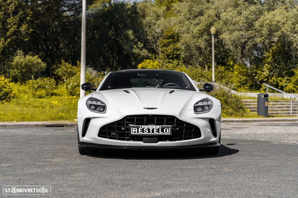 Aston Martin Vantage Coupe - 2