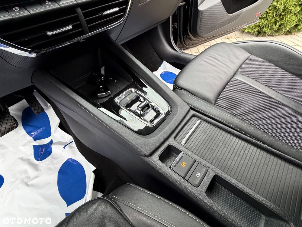 Skoda Octavia 2.0 TDI Sportline DSG - 37