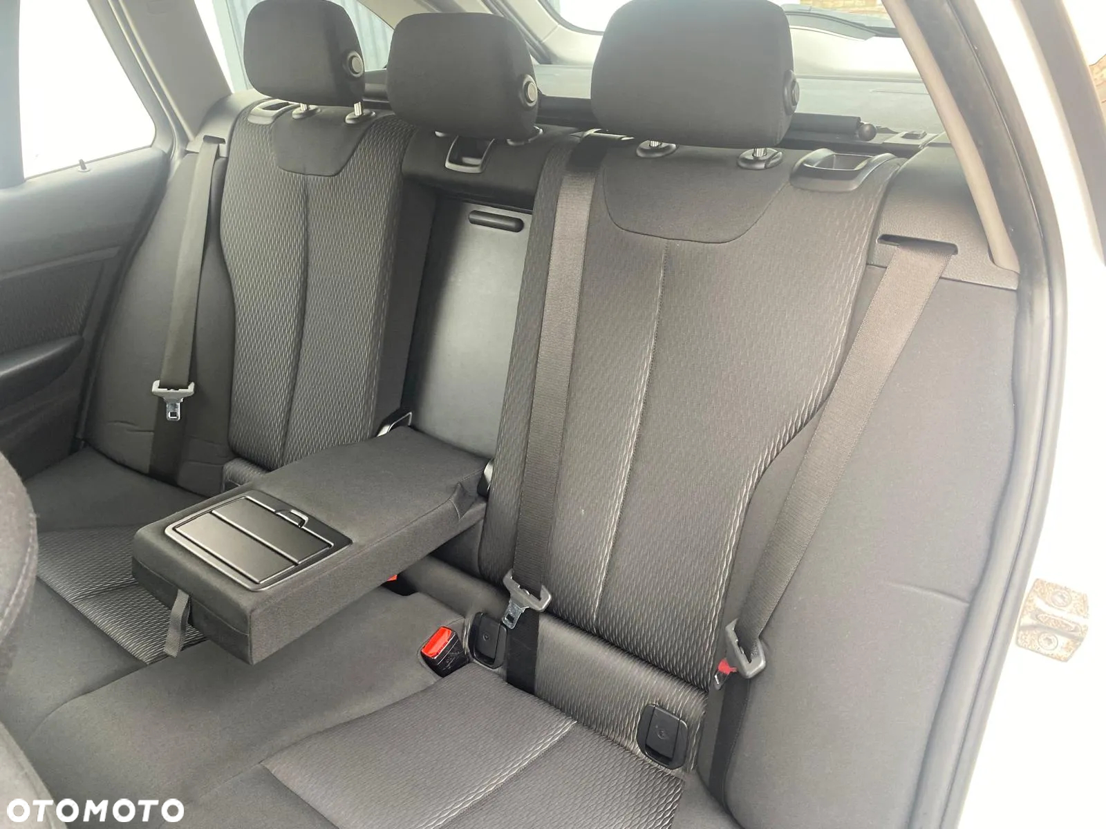 BMW Seria 3 320d Luxury Line - 26