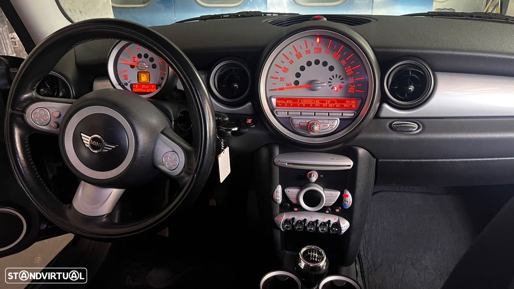 MINI Clubman Cooper SD - 17