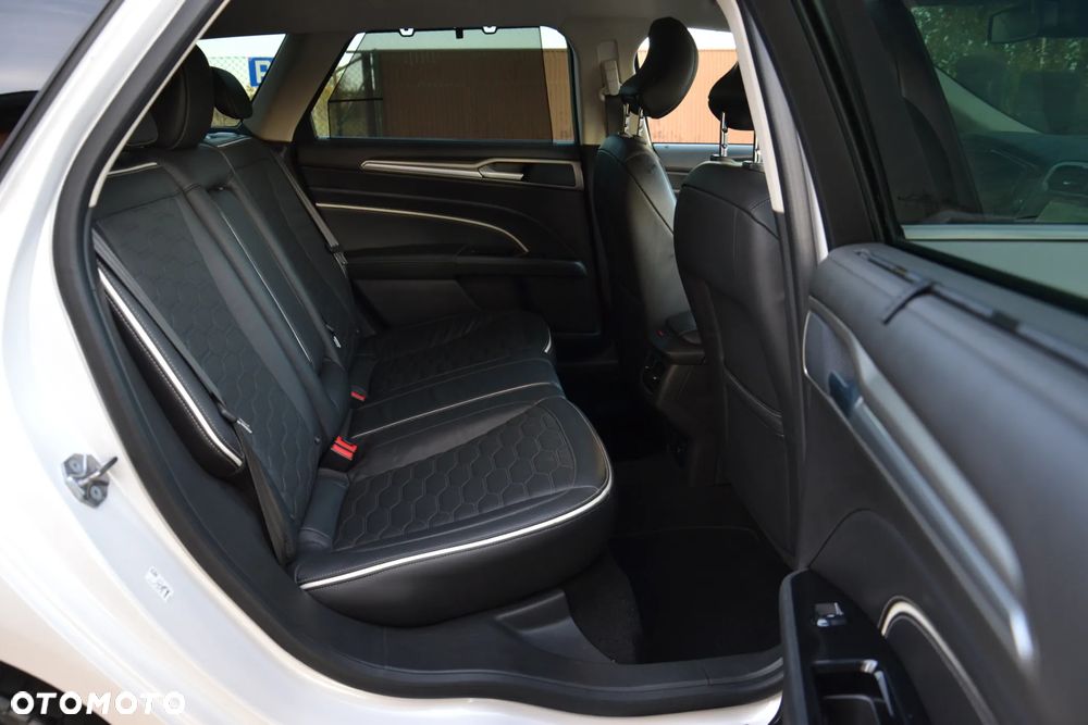 Ford Mondeo 2.0 TDCi Bi-Turbo PowerShift-Aut Vignale - 35