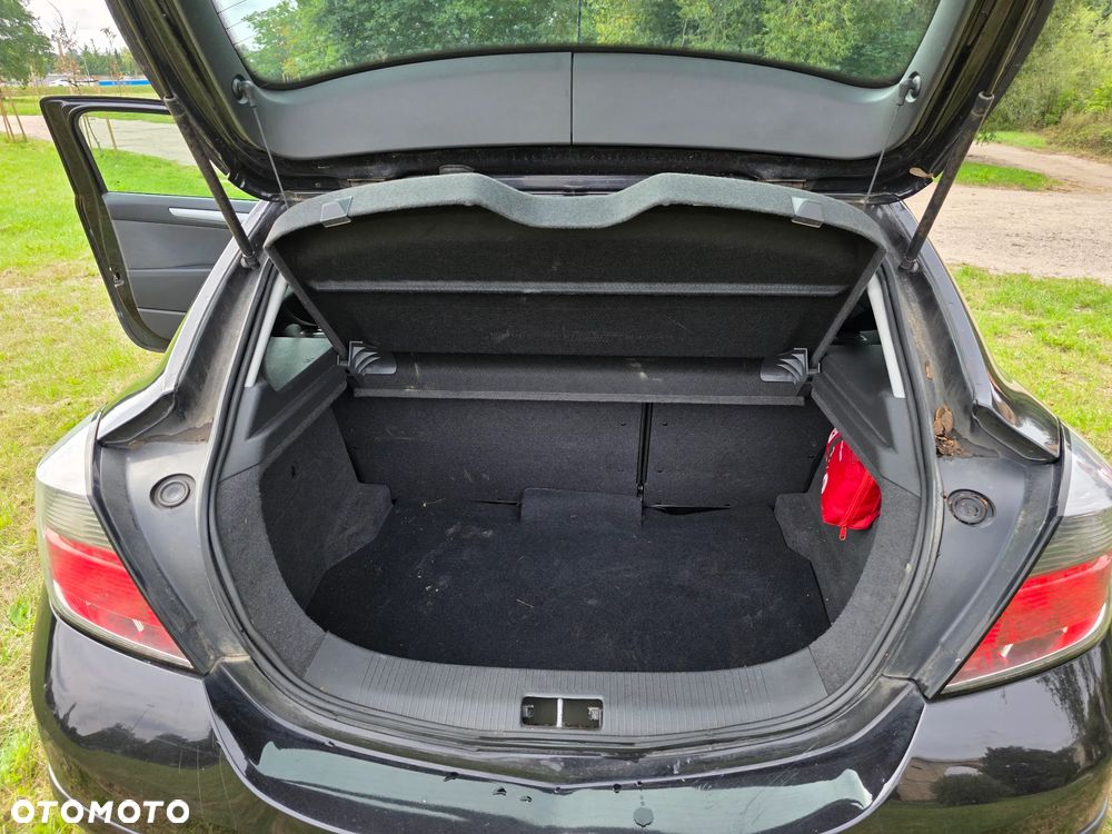 Opel Astra 1.6 Cosmo - 17