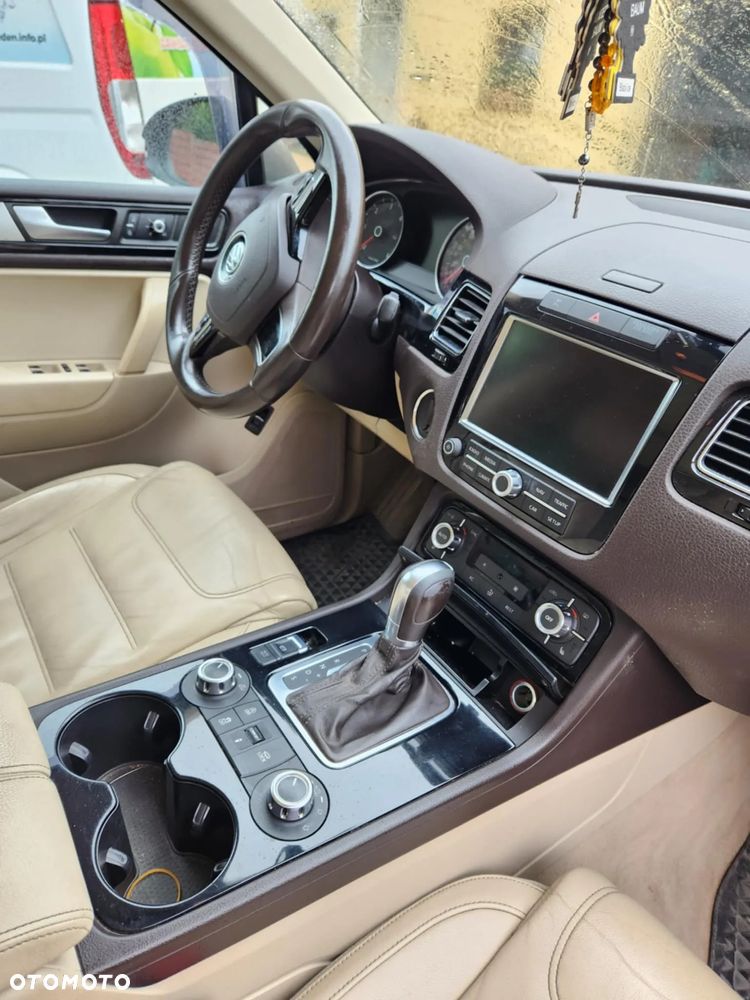 Volkswagen Touareg - 12