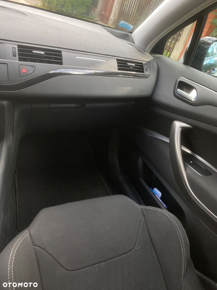 Citroën C5 2.0i 16V Dynamique - 25