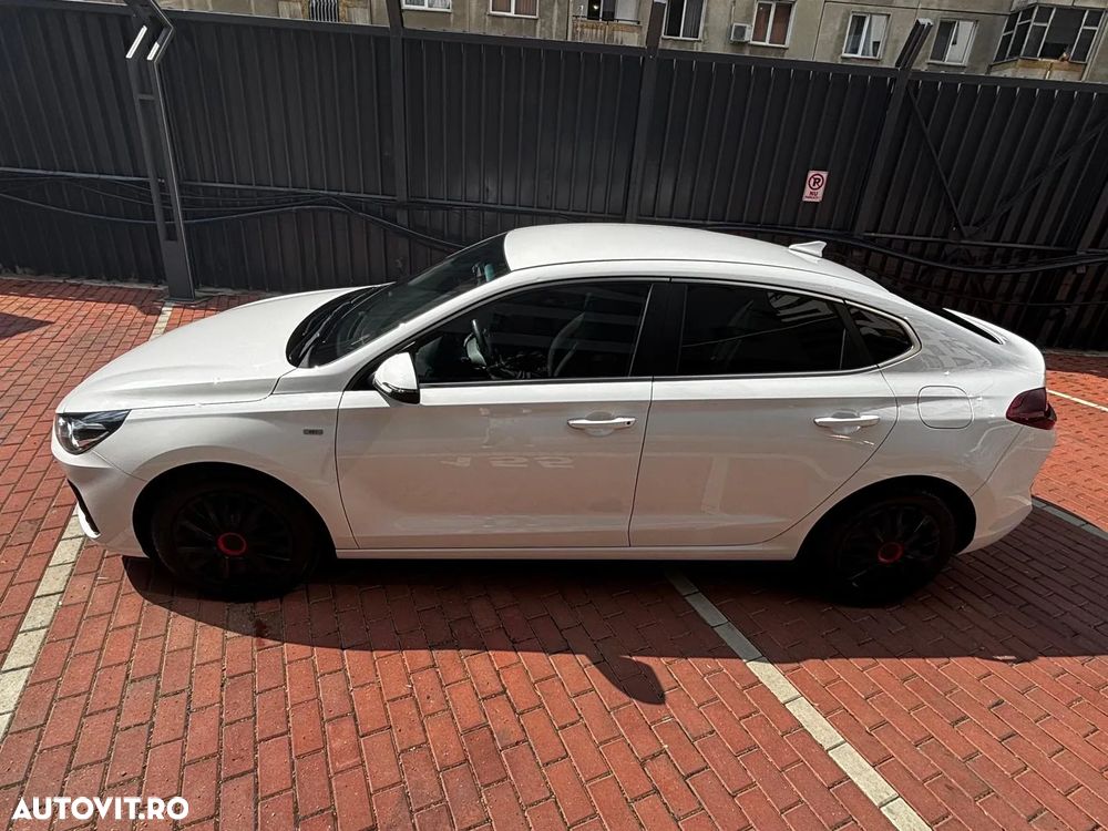 Hyundai i30 1.5 T-GDI 160CP MHEV 5DR 7DCT Highway - 6