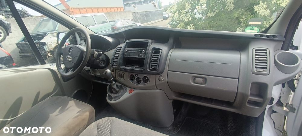 Opel Vivaro - 14