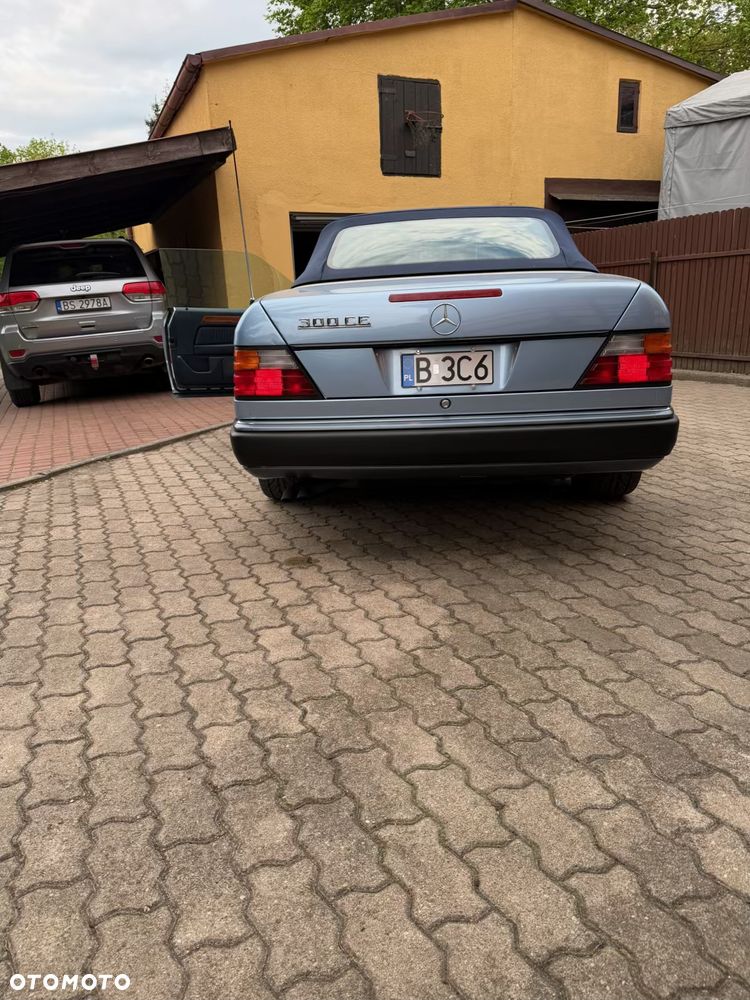 Mercedes-Benz W124 (1984-1993) - 14