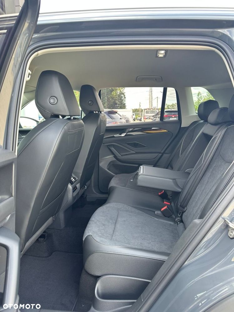 Volkswagen Tiguan - 16