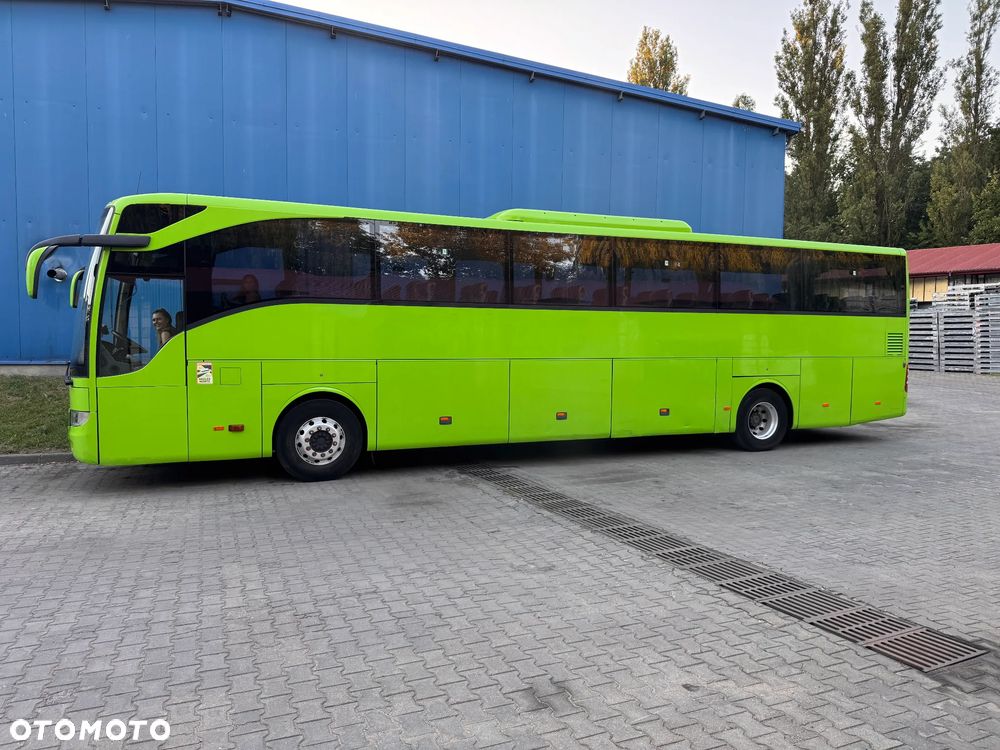 Mercedes-Benz TOURISMO 16 RHD - 10