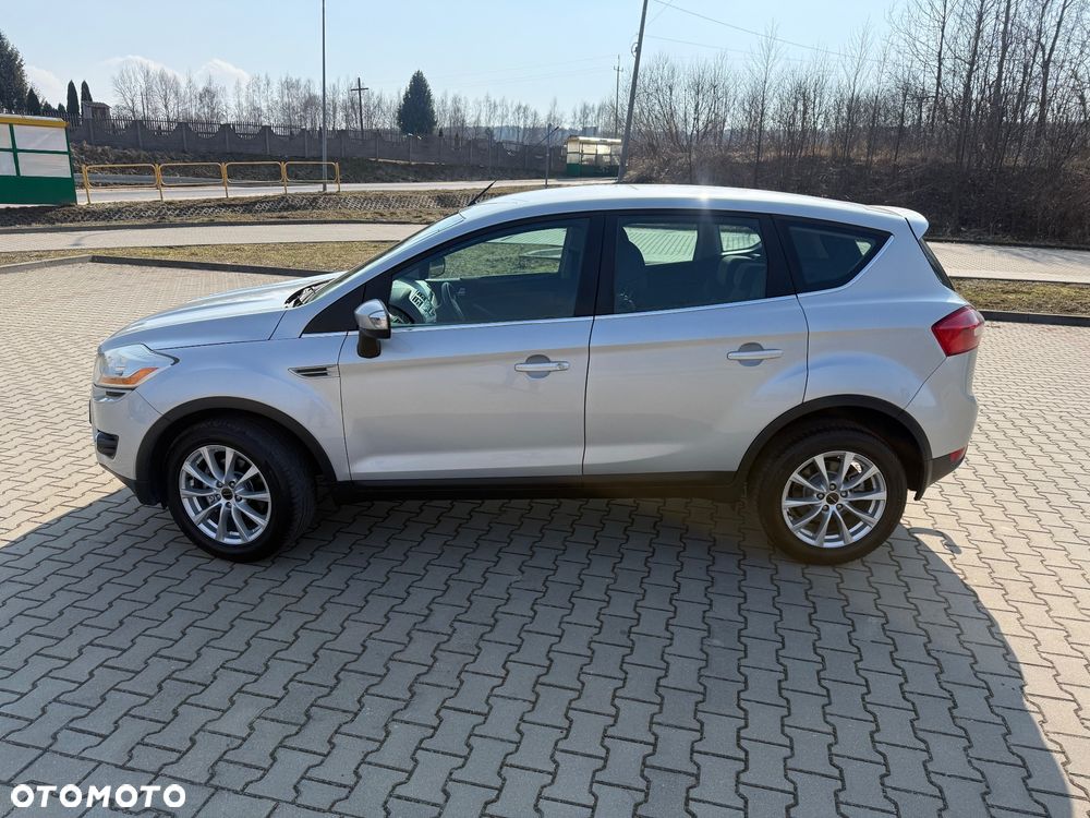 Ford Kuga 2.0 TDCi 2x4 Trend - 4