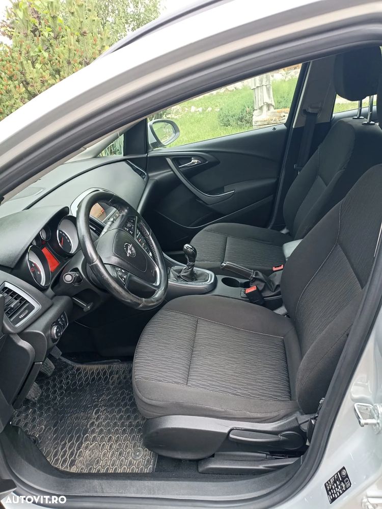 Opel Astra - 8