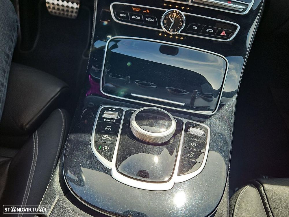 Mercedes-Benz E 220 d Avantgarde - 22