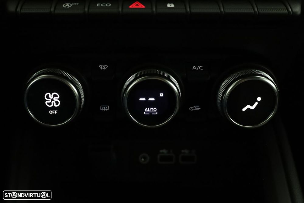 Mitsubishi Colt 1.0 MPI-T Invite - 12