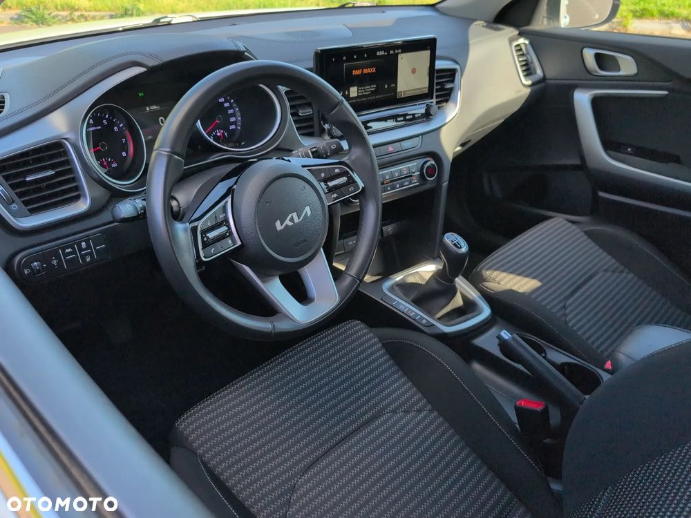 Kia Ceed 1.5 T-GDI M - 9