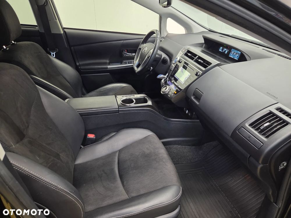 Toyota Prius+ (Hybrid) Executive - 10