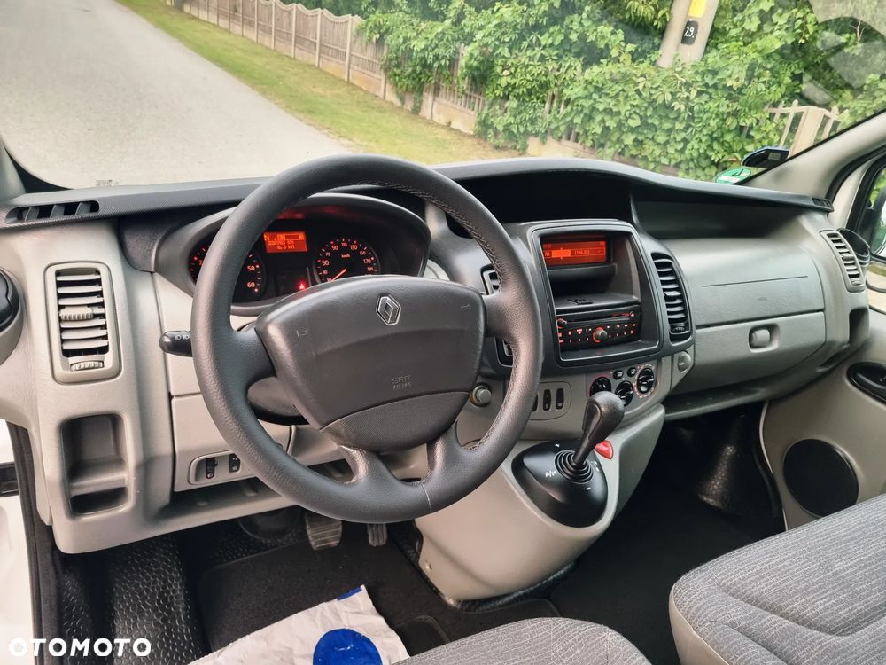 Renault Trafic - 31