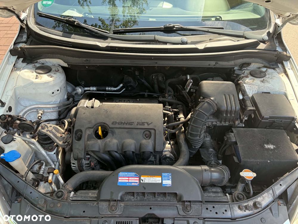 Kia Ceed - 14