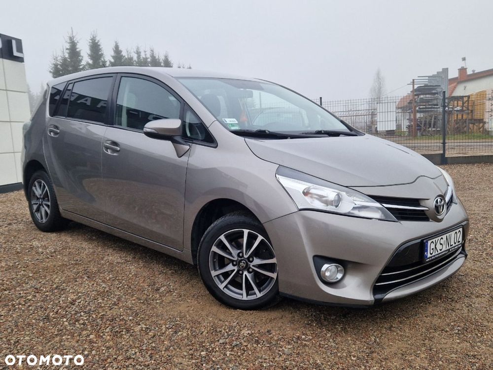Toyota Verso 1.6 D-4D Premium - 26