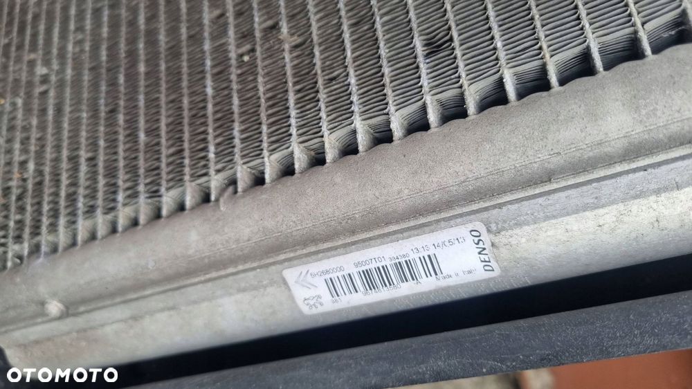 peugeot 2008 208 1.4 1.2 vti hdi pas przedni chłodnica wody wentylator - 6