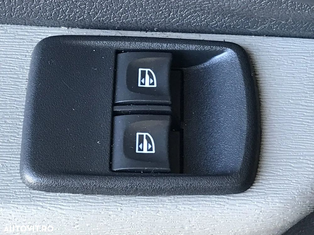 Dacia Lodgy SCe 100 Ambiance - 23