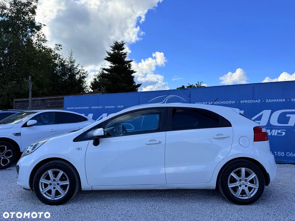 Kia Rio 1.1 CRDI Attract - 9