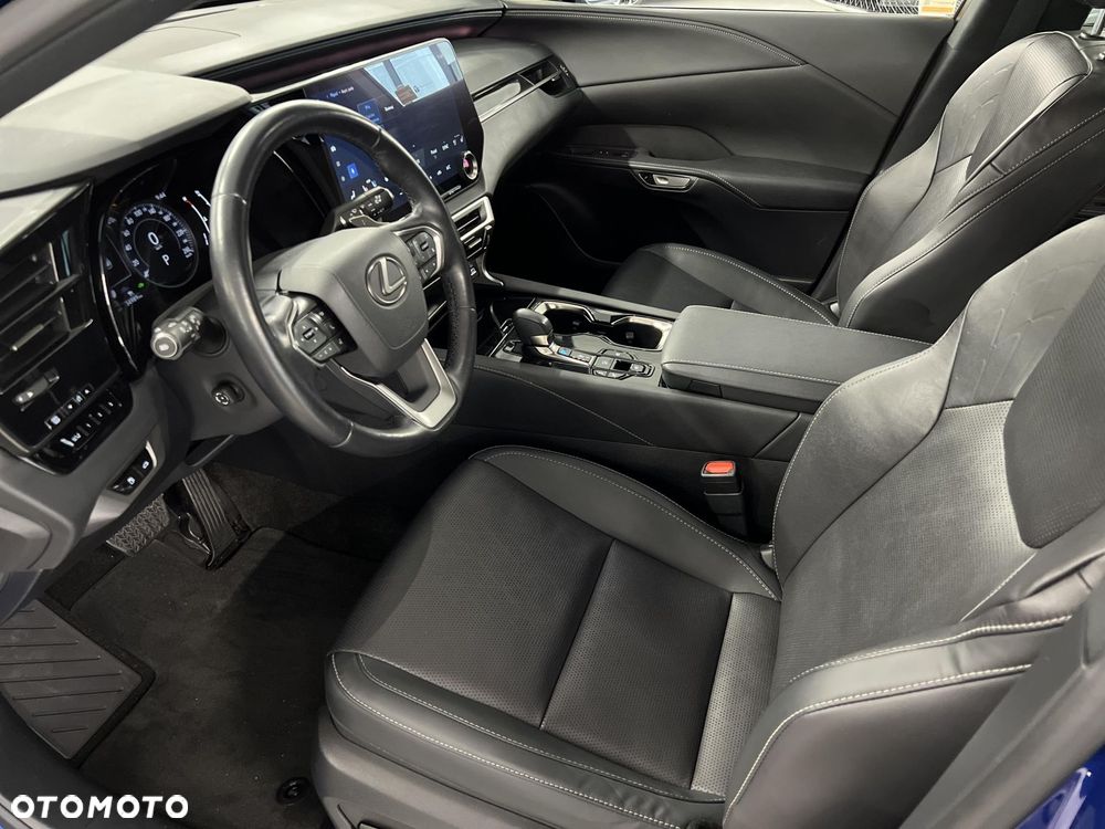 Lexus RX 350h F Sport Design - 38