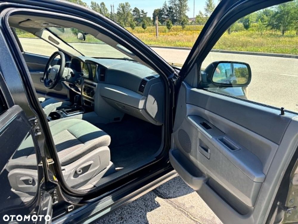 Jeep Grand Cherokee - 8