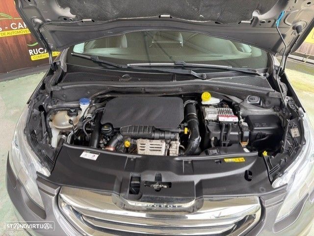 Peugeot 2008 PureTech 82 Signature - 10