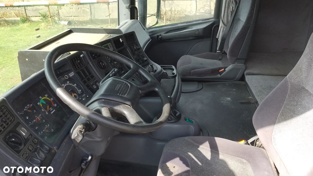 Scania 124G 420 8x4 - 6