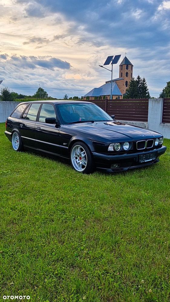 BMW Seria 5 540i - 5